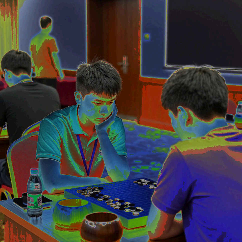 पच्चीस चालों का पाठ्यक्रम: ChessBase Magazine #225, प्राग 2026 और 27 मिनिएचर का असली सबक